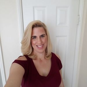 Meet your Posher, Denise